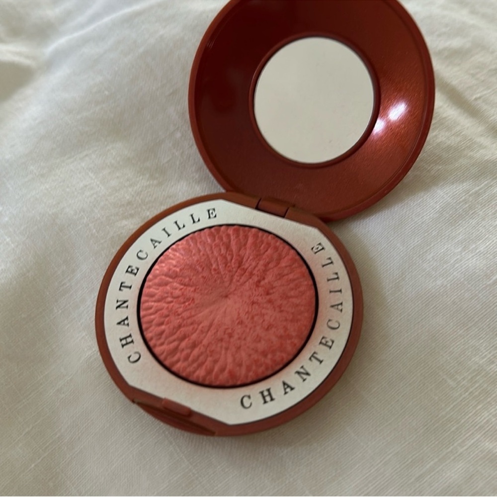 Chantecaille sunstone radiant energy blush